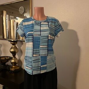 J. McLaughlin Blue and White Abstract Short Sleeve Top